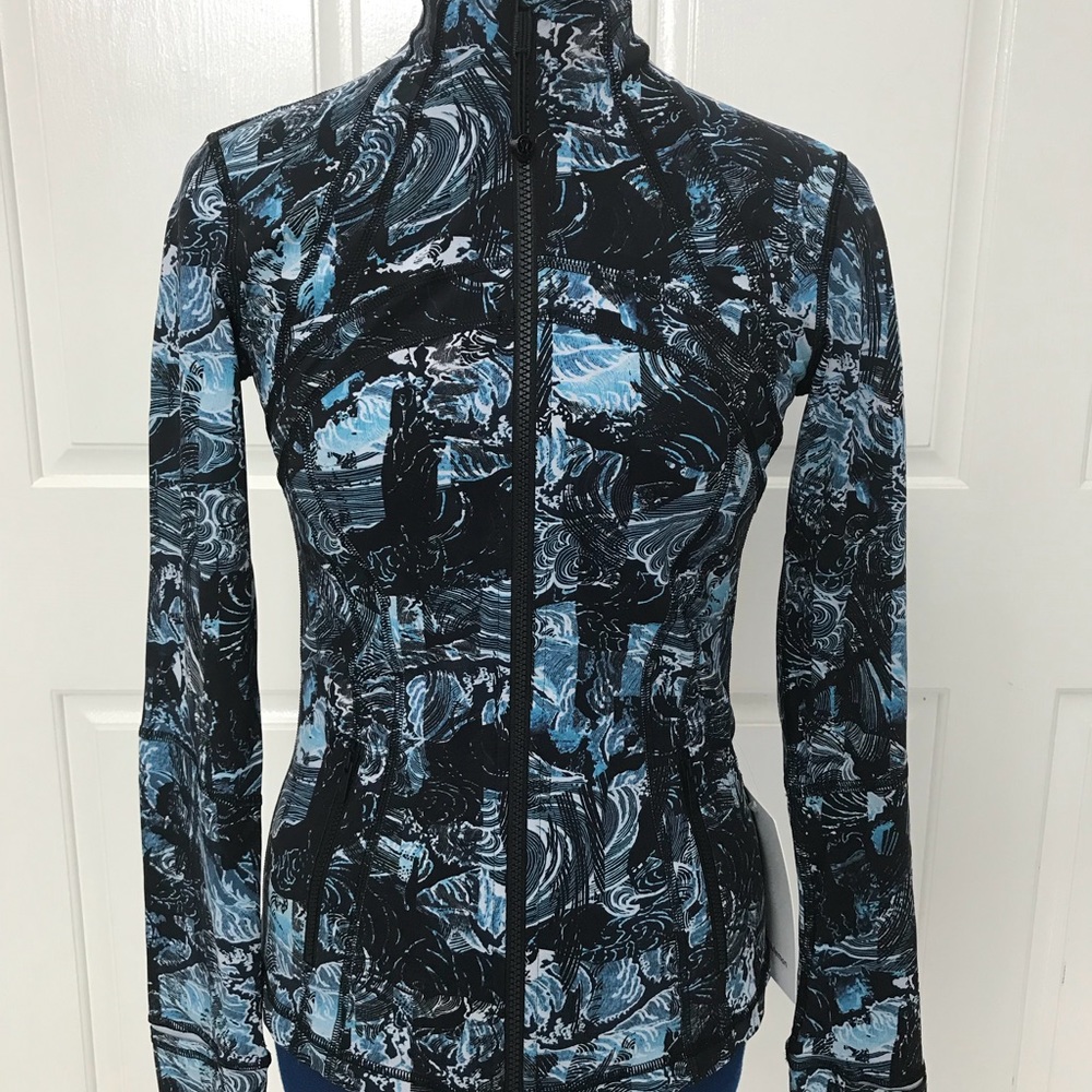 lululemon athletica Black and Blue Abstract Zip-Up Jacket